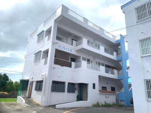 ≪商談中≫☆サンライズ洋☆新川真喜良地区に３DKの物件でました☆２階角部屋☆エアコン１台付☆ﾊﾞｽﾄｲﾚ別☆※ファミリー限定となります。