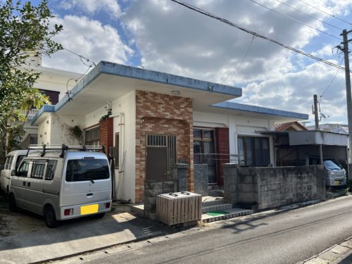 人気の登野城地区に４LDKの売物件がでました！令和13年までは現所有者と定期賃貸借契約が条件となります。